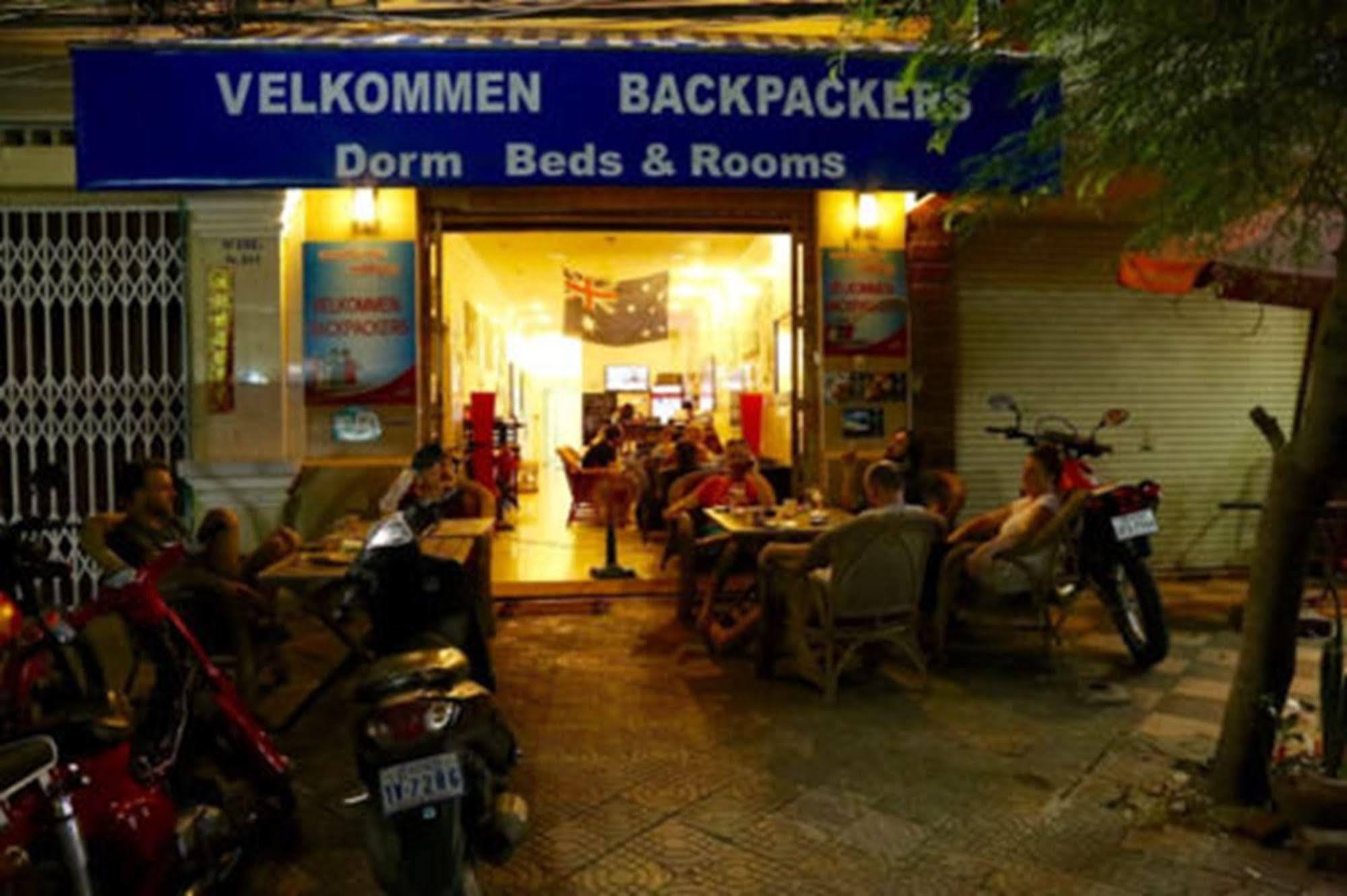 Riverside Backpackers Phnom Pen Exterior foto